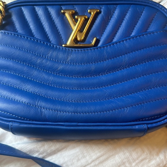 Beautiful blue authentic Louis Vuitton new wave bag - Picture 10 of 11